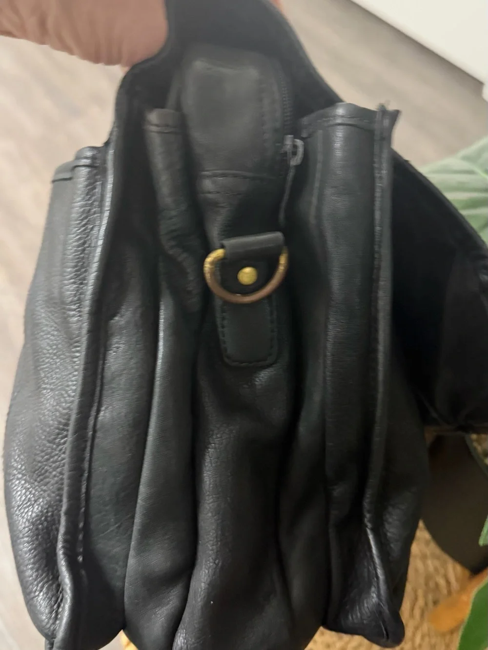 Wilson’s Leather Black Genuine Leather Garment Bag Suit Travel Carrier Vintage